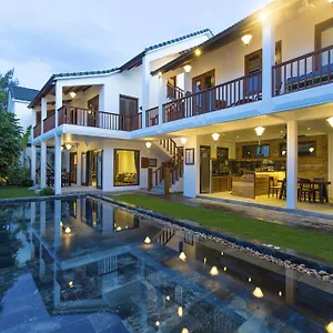 Villa Vina Pool, Hoi An
