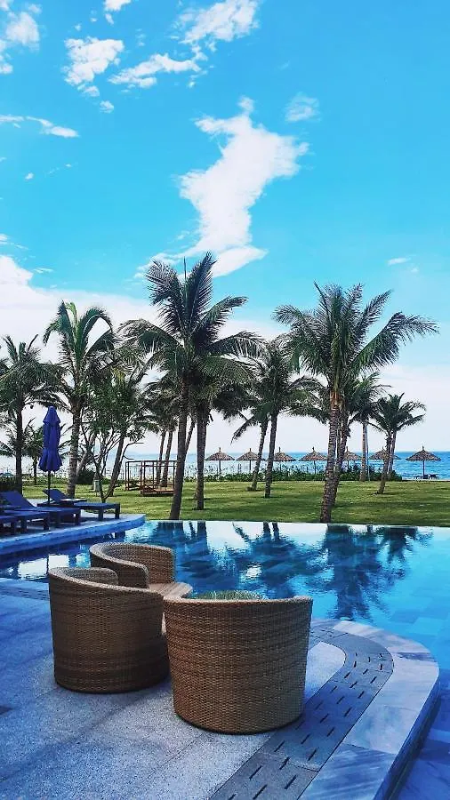 Wyndham Hoi An Royal Beachfront Resort